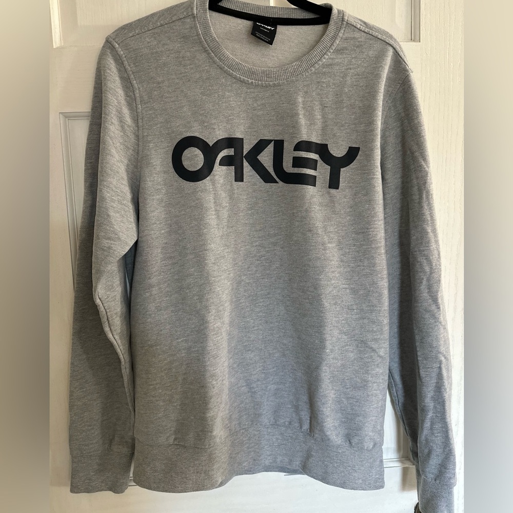 OAKLEY sweater